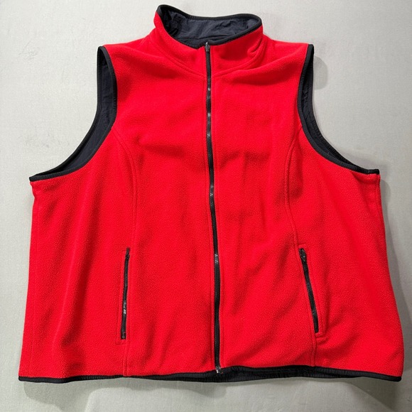 TravelSmith Jackets & Blazers - Woman's Plus Size 26/28W TravelSmith Reversible Fleece Vest Red Black Sleeveless